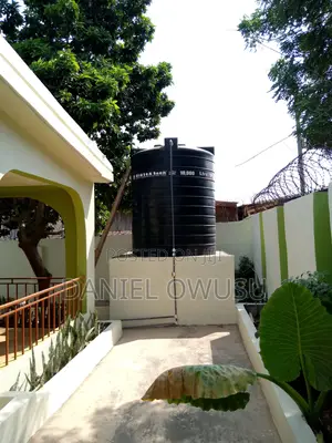 3bdrm Apartment in School Junction for rent