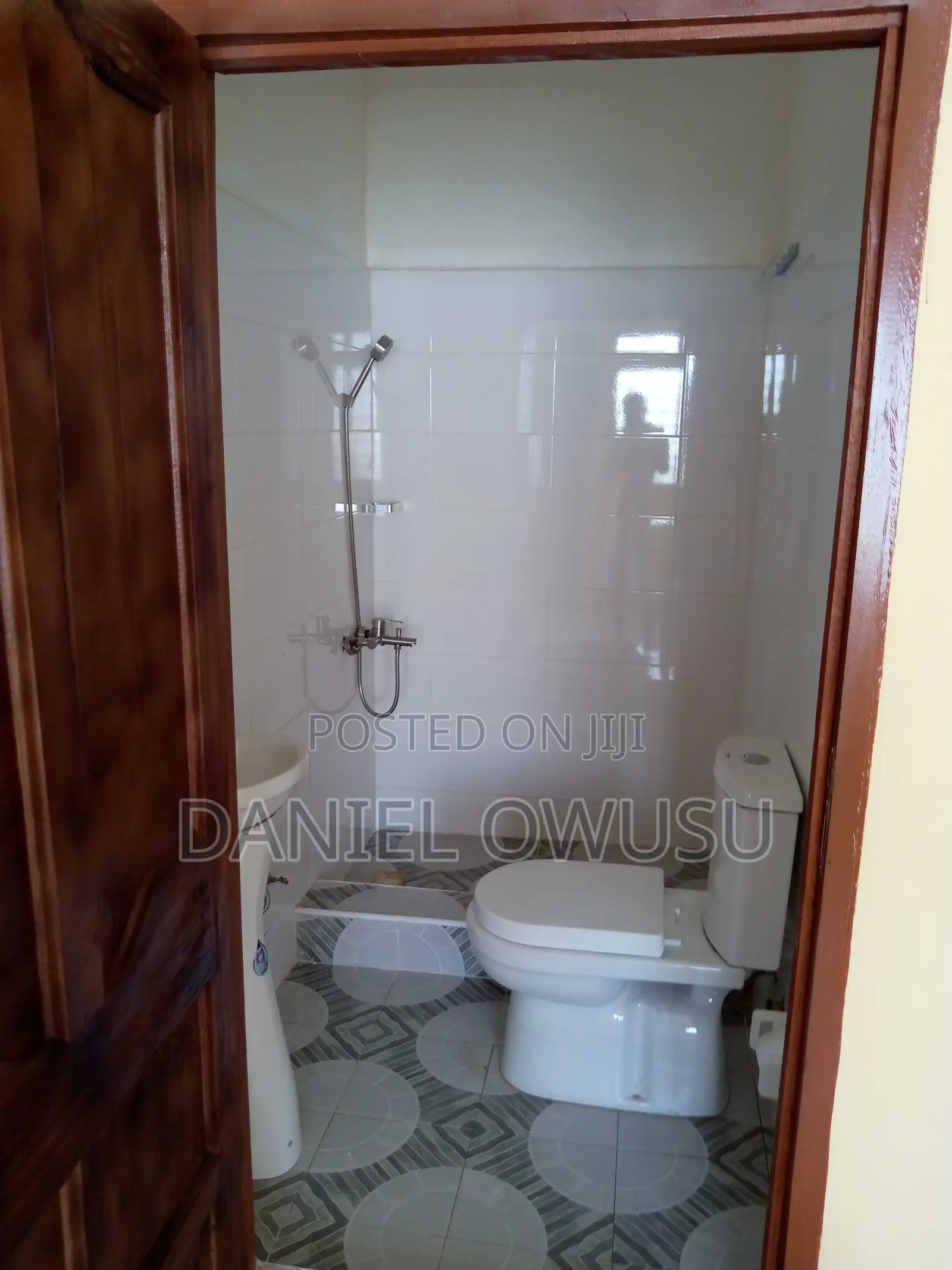 3bdrm Apartment in School Junction for rent