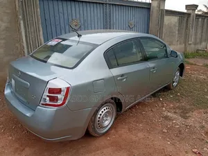 Nissan Sentra 2009 Silver