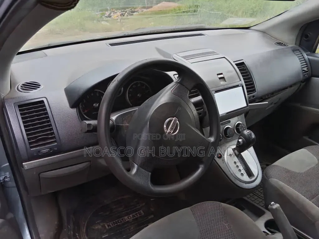 Nissan Sentra 2009 Silver