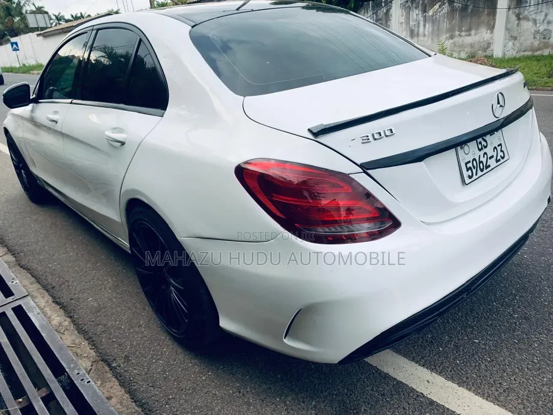 Mercedes-Benz C300 Sport 4dr AWD 4Matic Sedan (2.0L 4cyl 7A) 2015 White