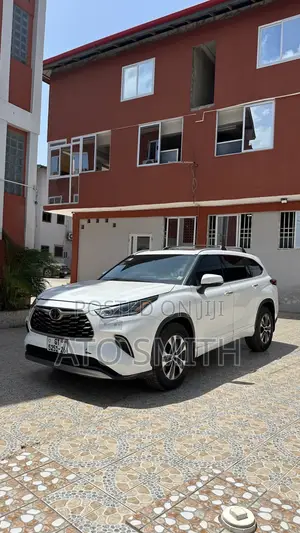 Toyota Highlander 2022 White