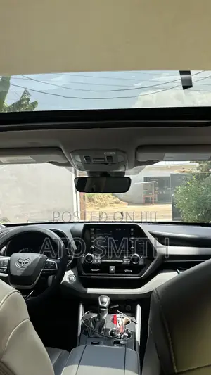 Toyota Highlander 2022 White
