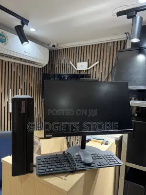 Desktop Computer Lenovo ThinkCentre M710 SFF 16GB Intel Core i5 HDD 1T
