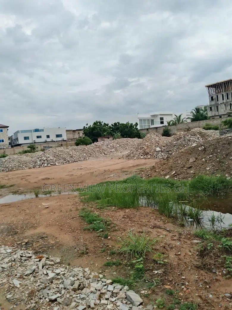 Plots for Sale Inside Tse Addo a Total of Seven and a Half Plots