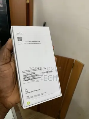 Apple iPhone XR 64 GB White