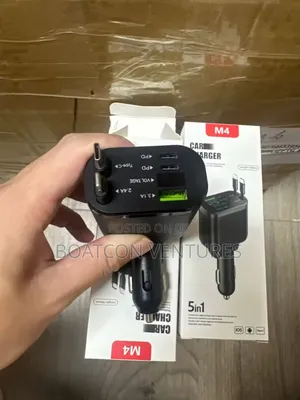 Fast Car Charger With Type C and Lightning Cables