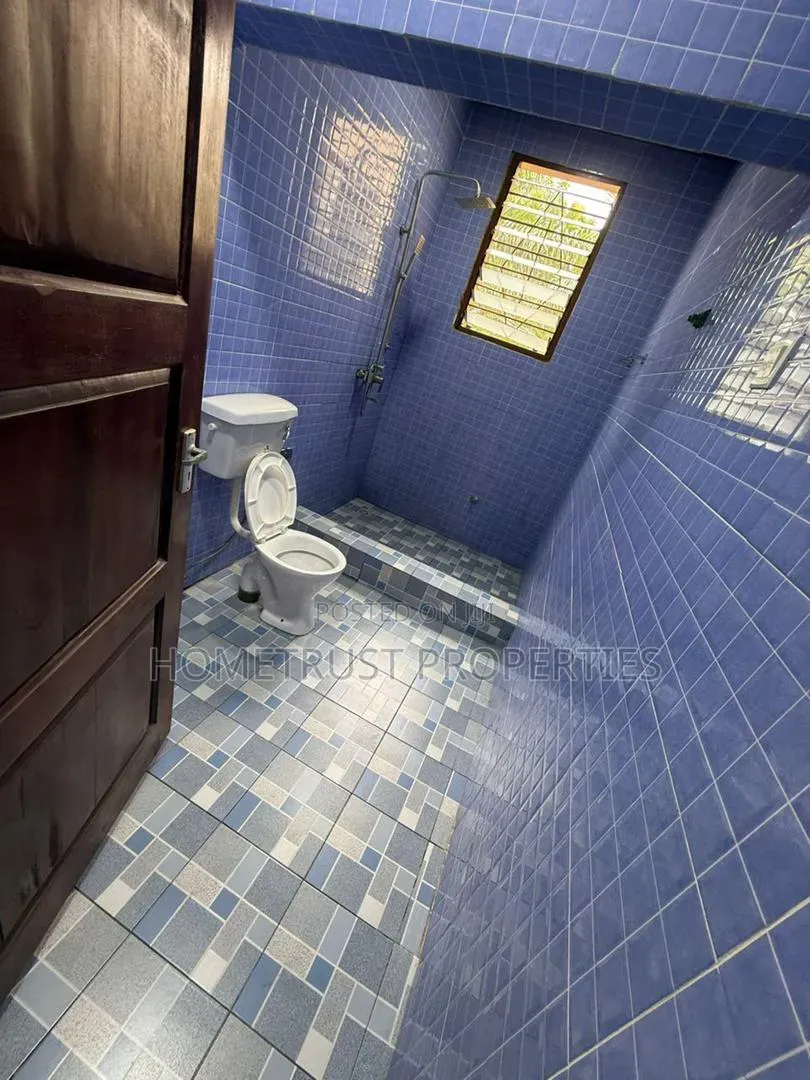 5bdrm House in Haatso Westland, Antis for rent
