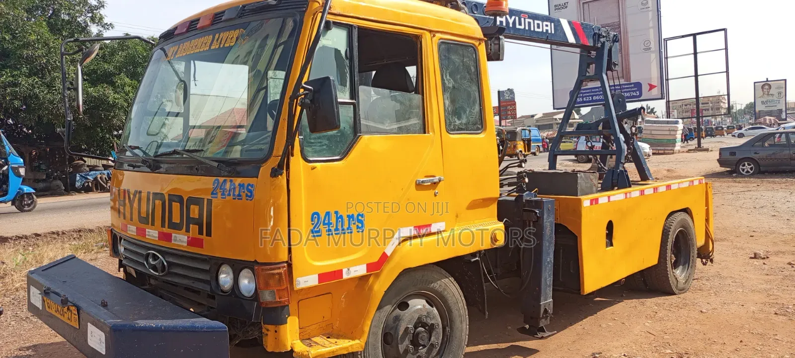 Hyundai Manlift Truck