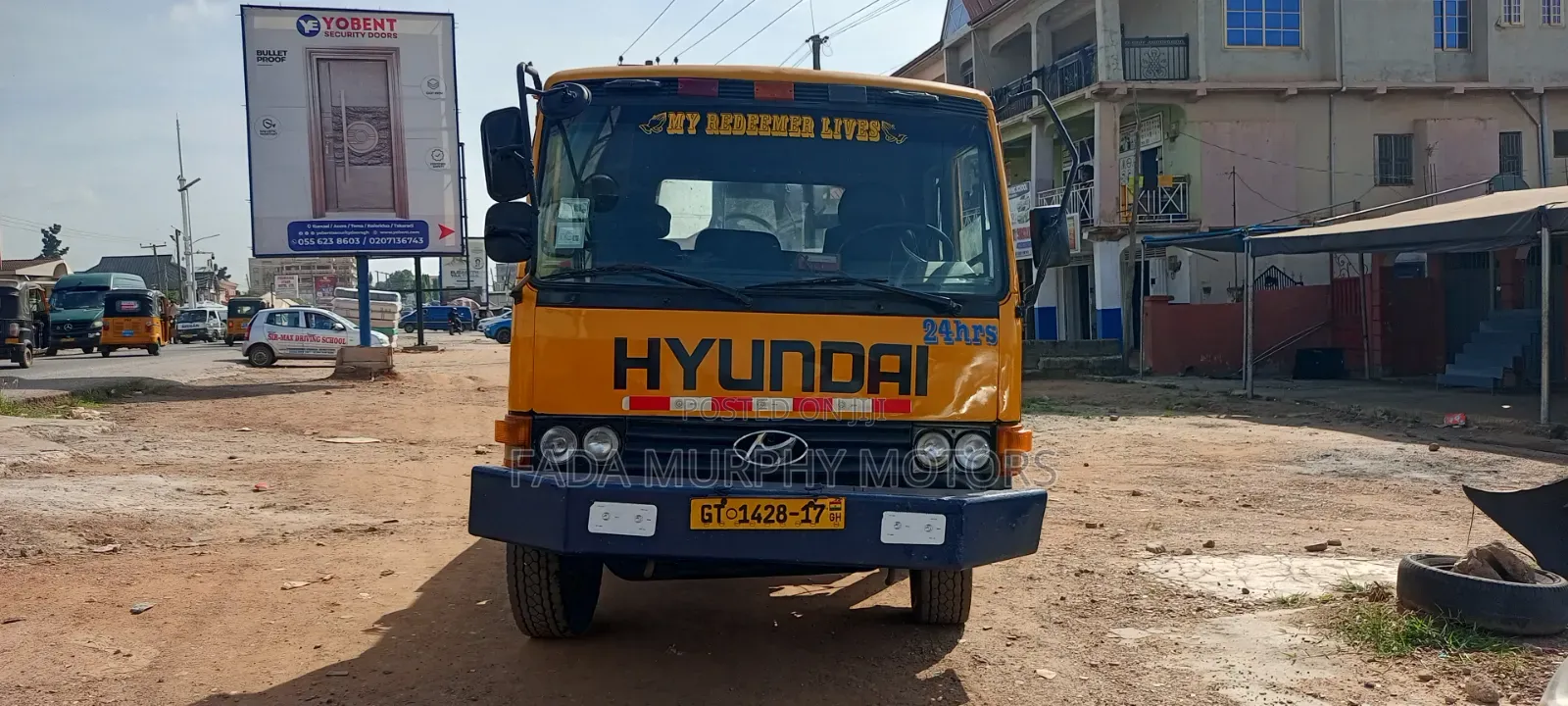 Hyundai Manlift Truck