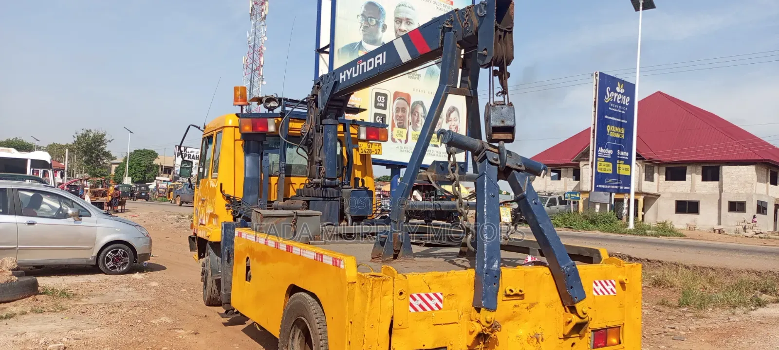Hyundai Manlift Truck