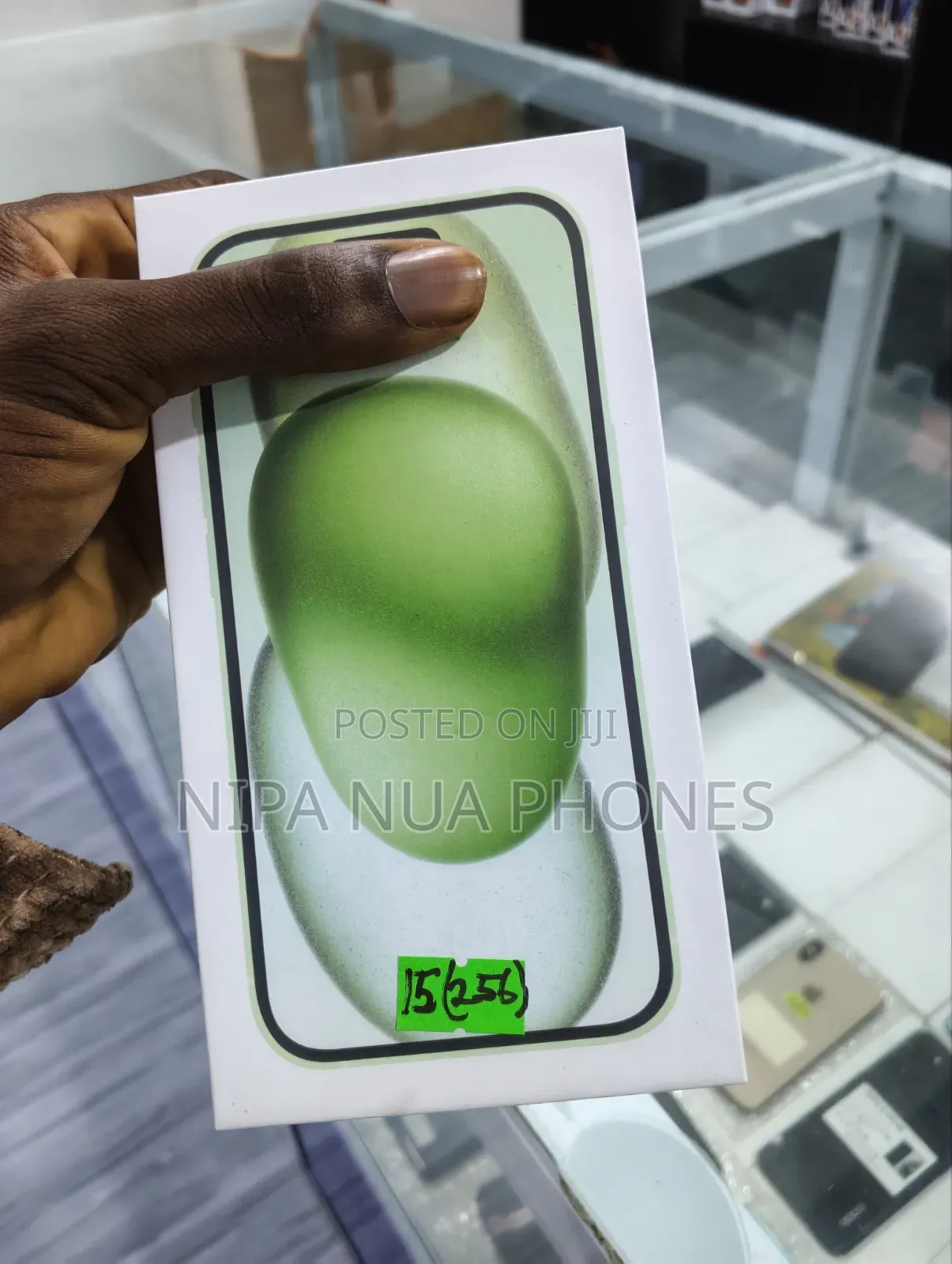 New Apple iPhone 15 256 GB Green