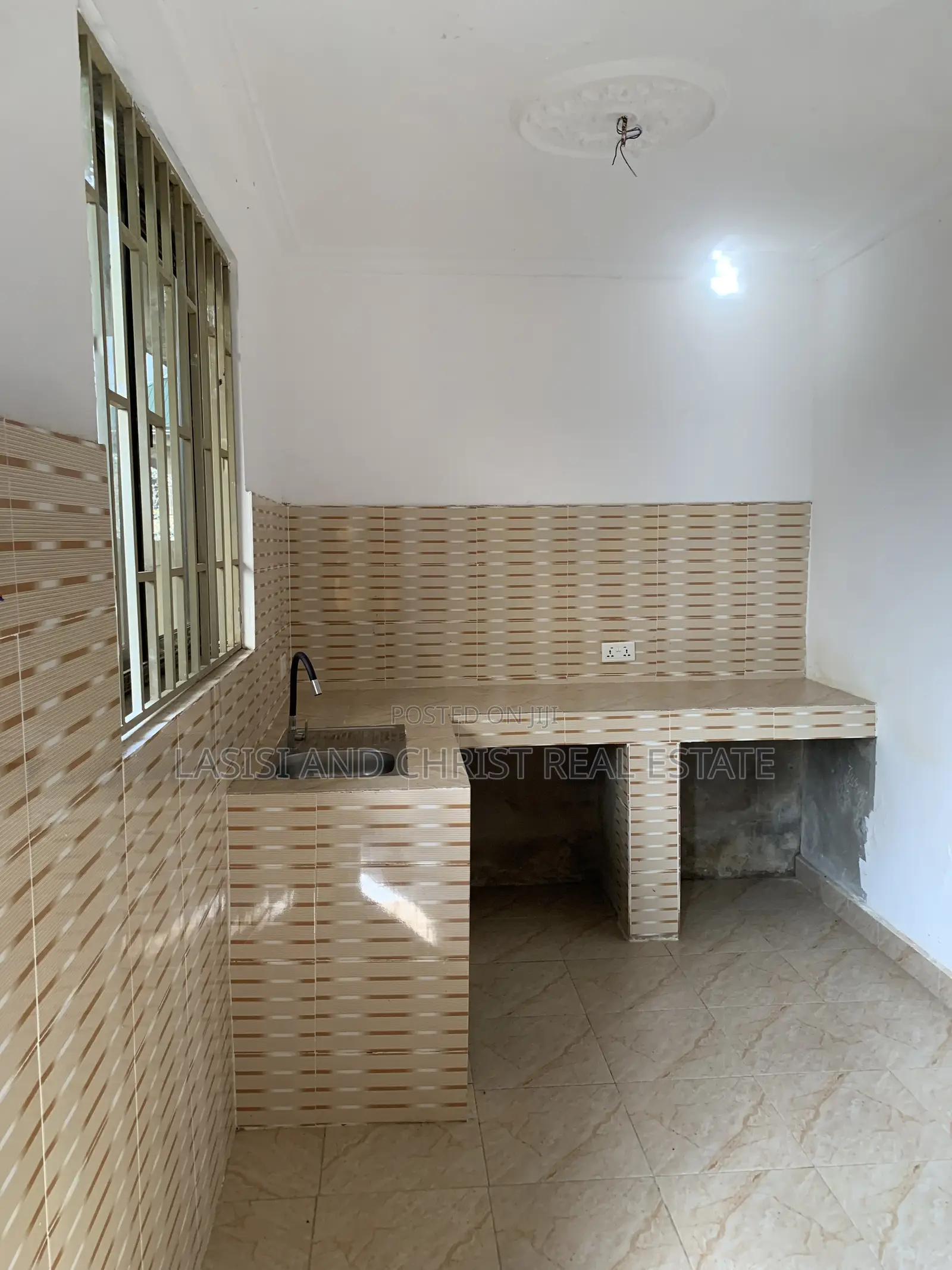 1bdrm Apartment in Lasisi And Christ, Amasaman for rent