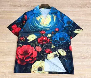 Short-Sleeve Button-Up Shirt With Collar