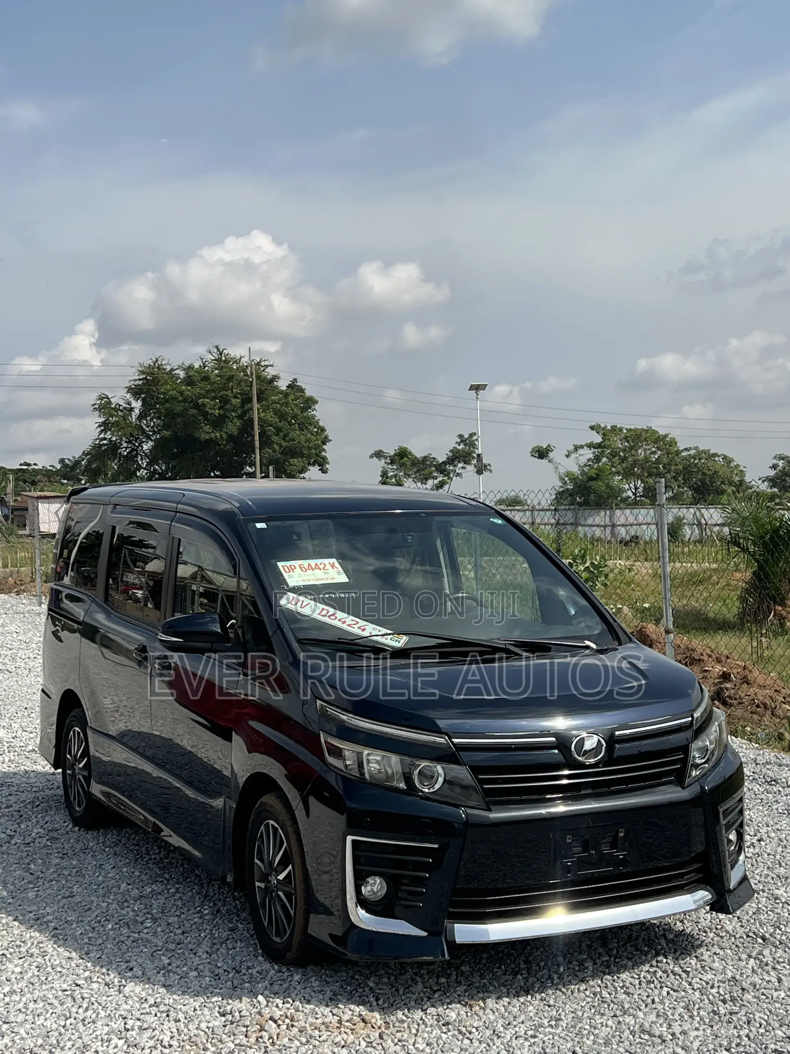 Toyota Voxy 2015 Black