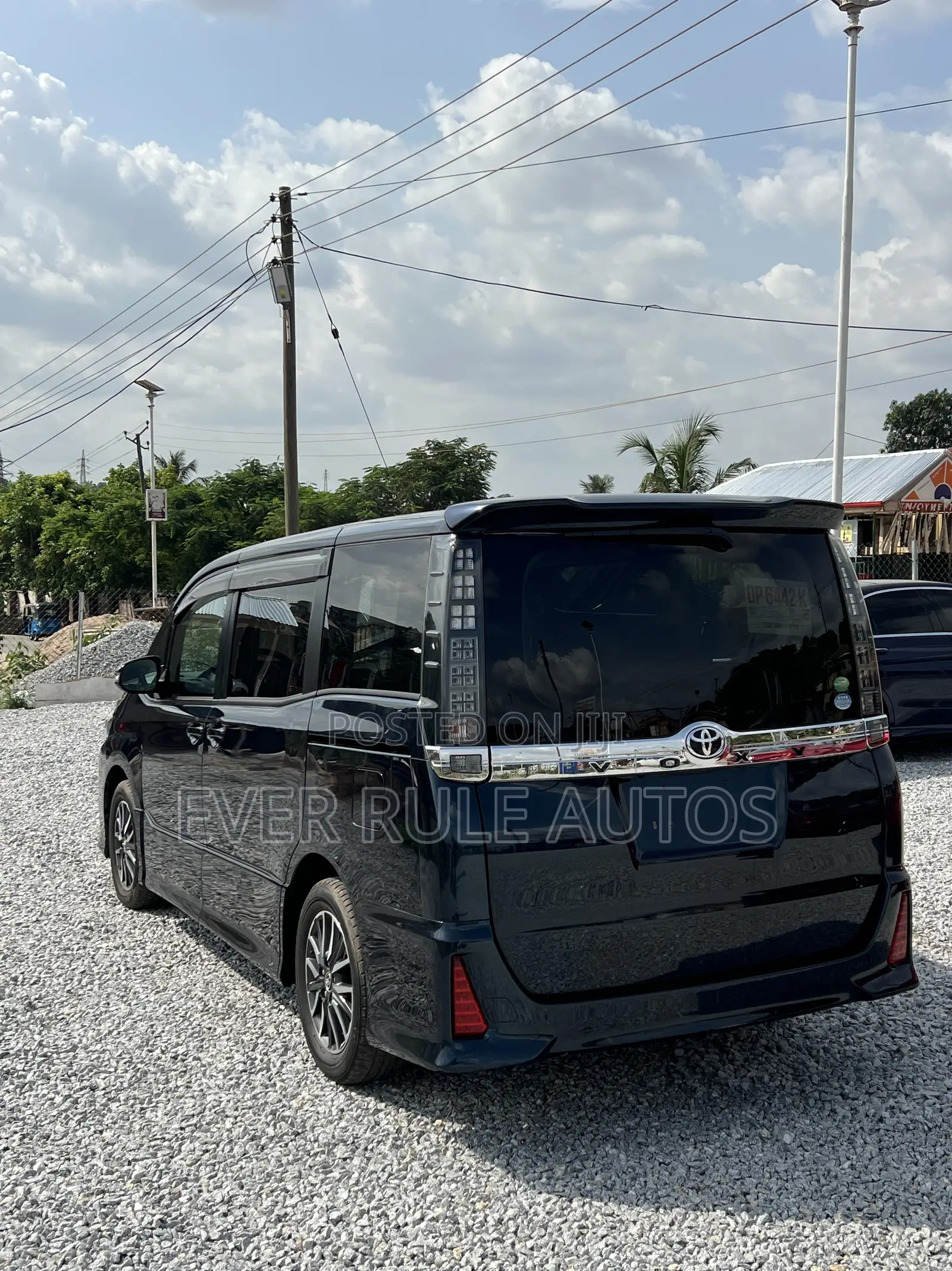 Toyota Voxy 2015 Black