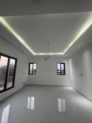 3bdrm Apartment in Ayawaso, Pokuase for rent
