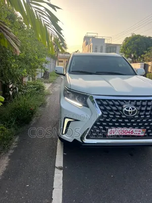 Toyota Land Cruiser Prado 2014 White