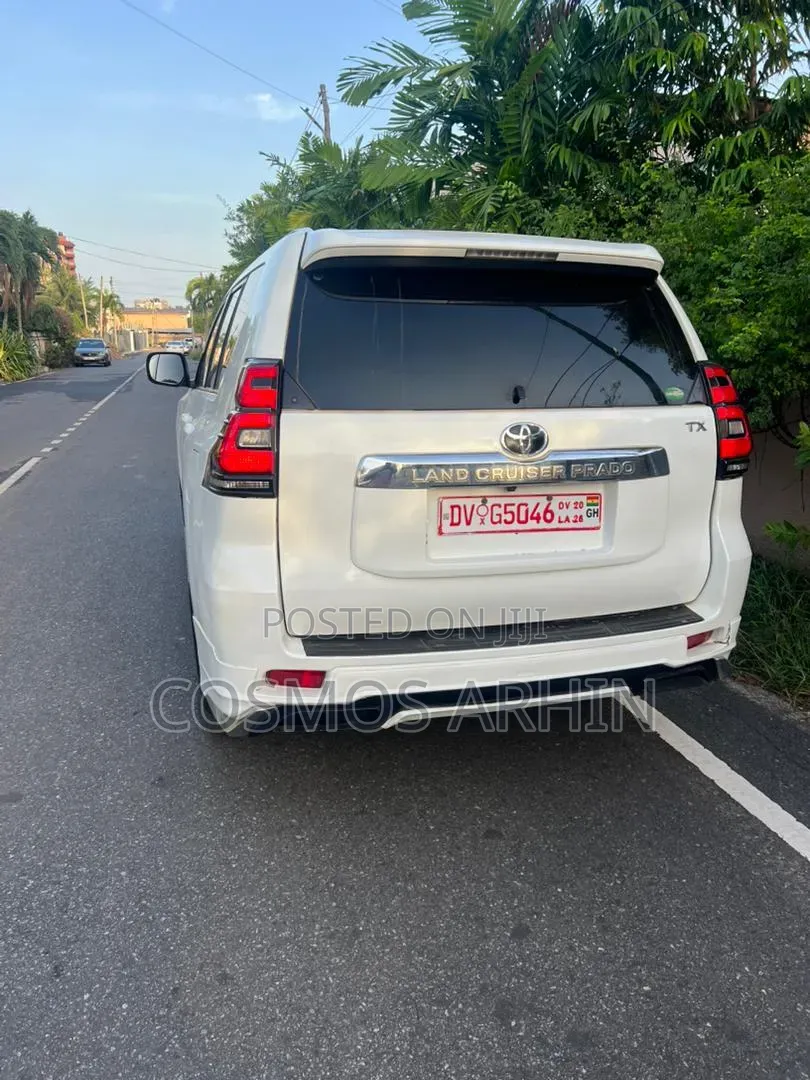 Toyota Land Cruiser Prado 2014 White