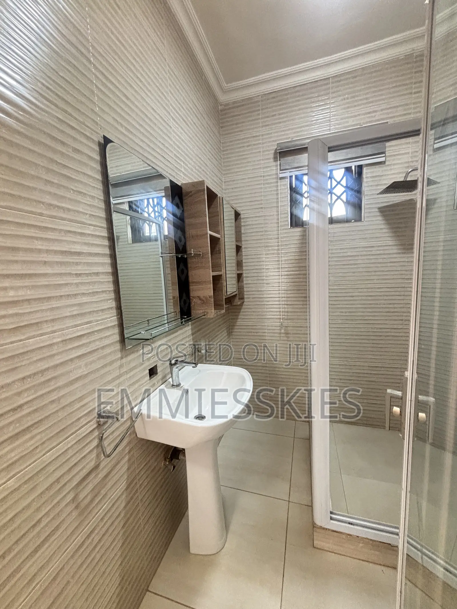 Furnished 2bdrm Apartment in Emerald Apartments, Ghana Flag for rent