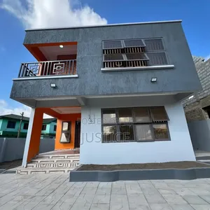 4bdrm House in Agbogba, Cemetery Area for sale