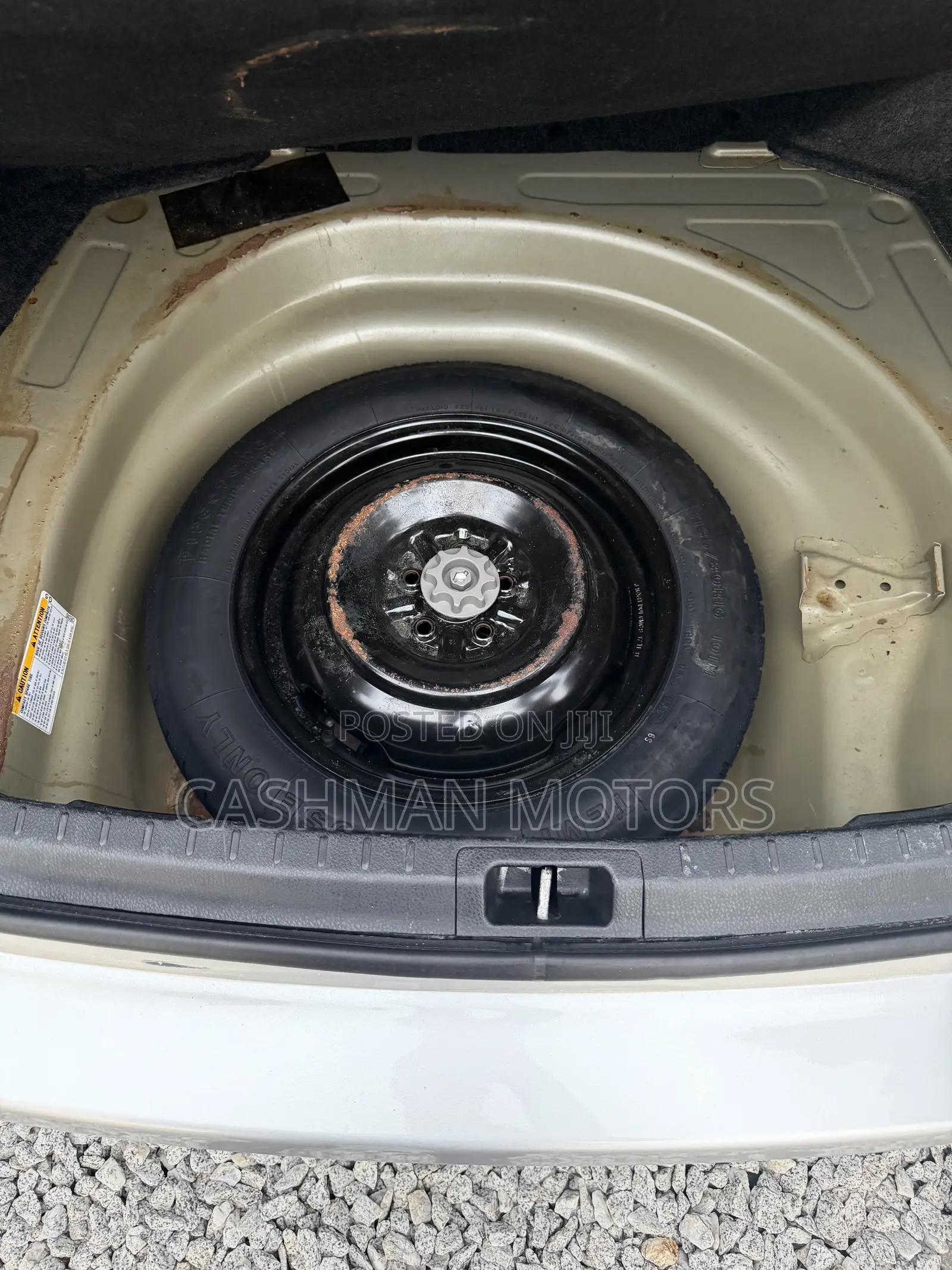 Toyota Corolla LE (1.8L 4cyl 2A) 2018 Silver