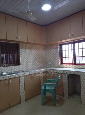 3bdrm Apartment in The Dorns Properties, New Town for rent