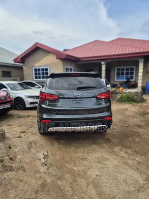 Hyundai Santa Fe 2014 Black