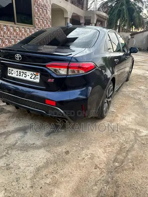 Toyota Corolla SE 2020 Blue
