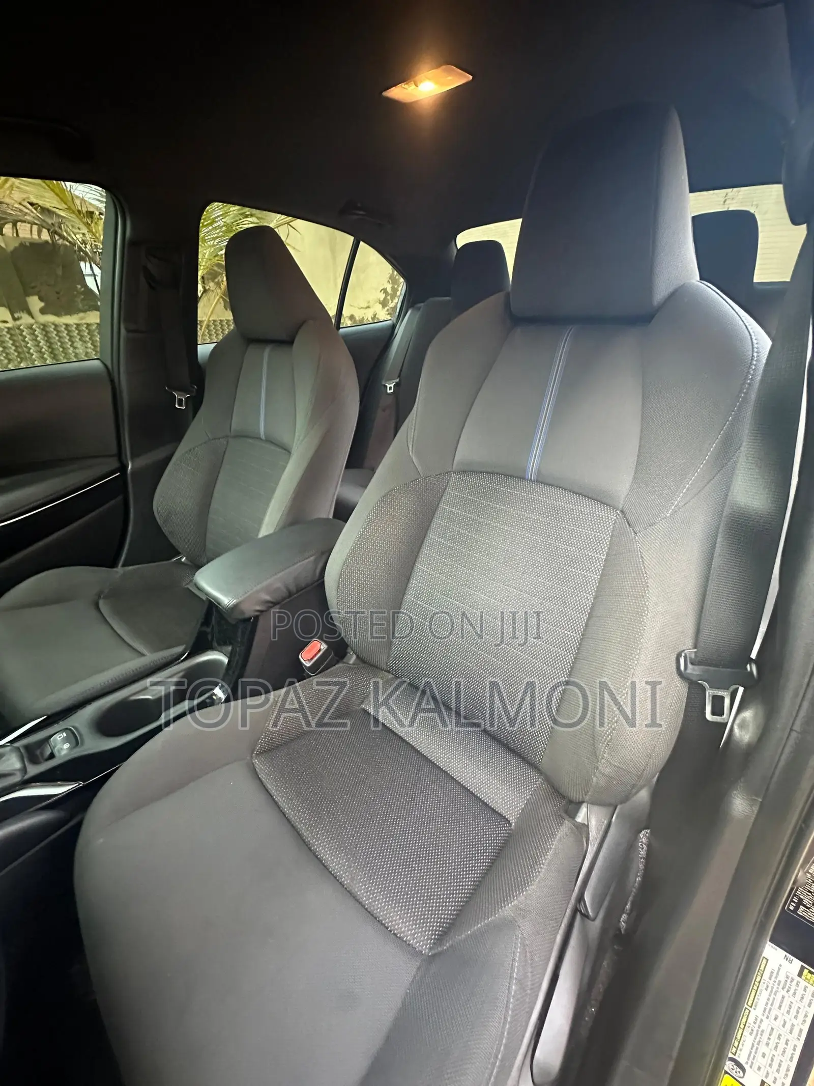 Toyota Corolla SE 2020 Blue