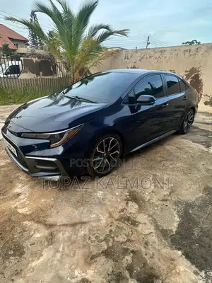 Toyota Corolla SE 2020 Blue