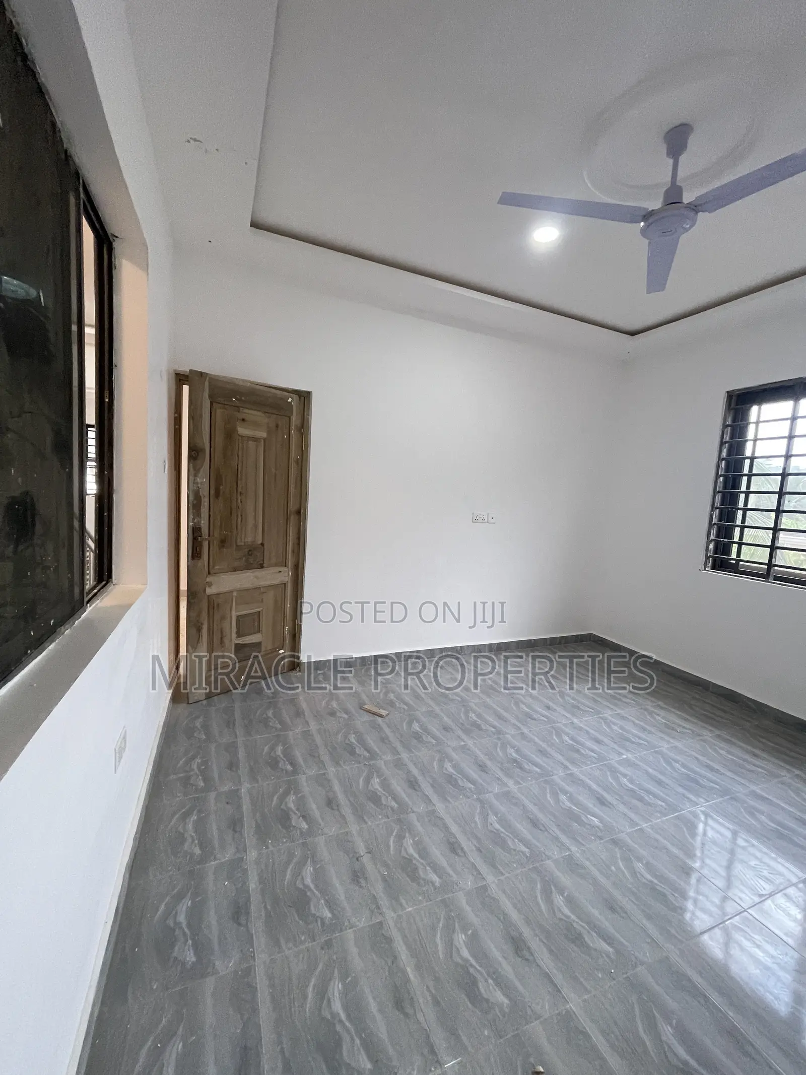 4bdrm Duplex in Miracle Properties, Oyarifa for rent