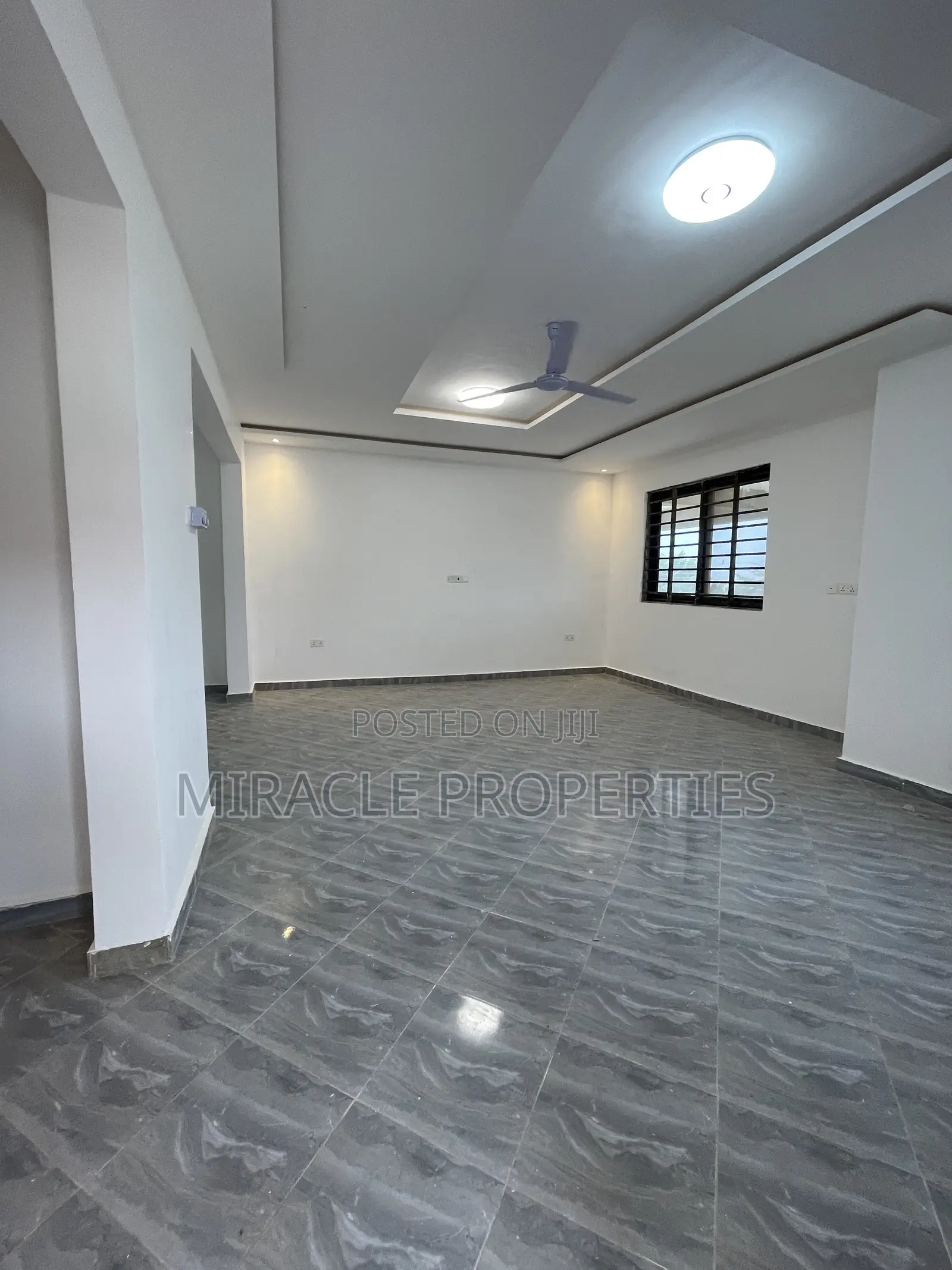 4bdrm Duplex in Miracle Properties, Oyarifa for rent