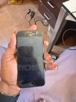Apple iPhone 12 64 GB Black