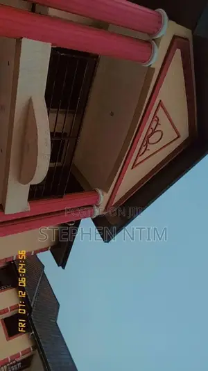 20bdrm Apartment in Atwima Kwanwoma for sale