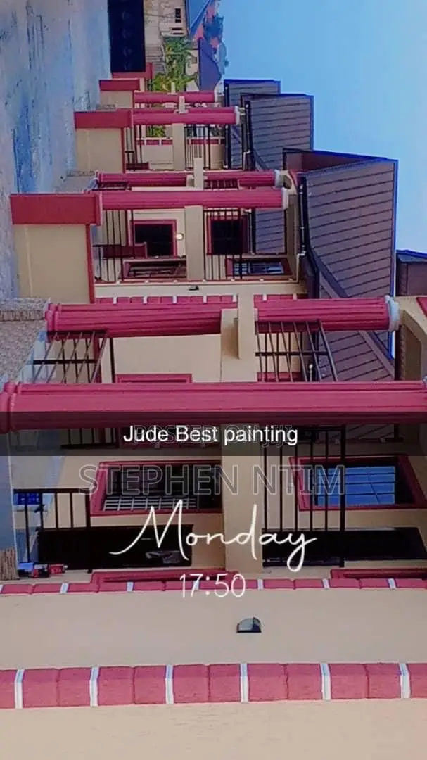 20bdrm Apartment in Atwima Kwanwoma for sale