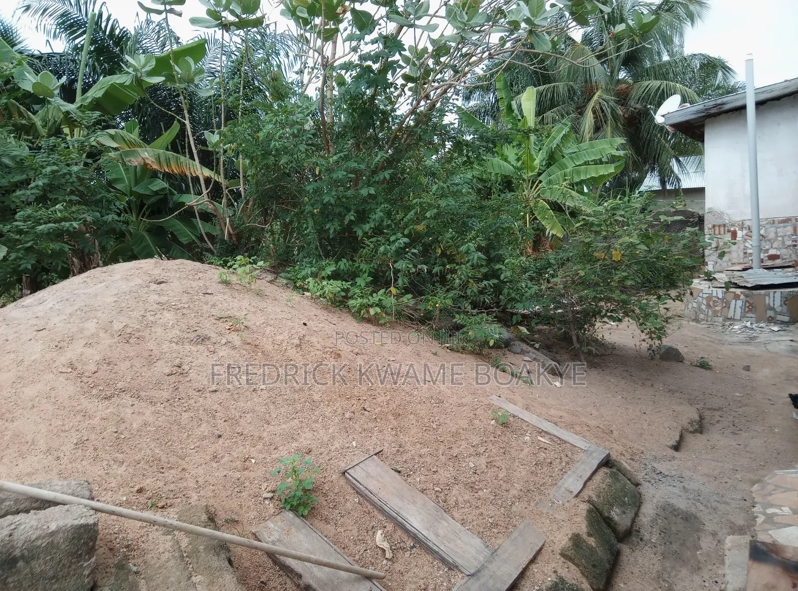 5bdrm House in Brother K Estate, Kumasi Metropolitan for sale