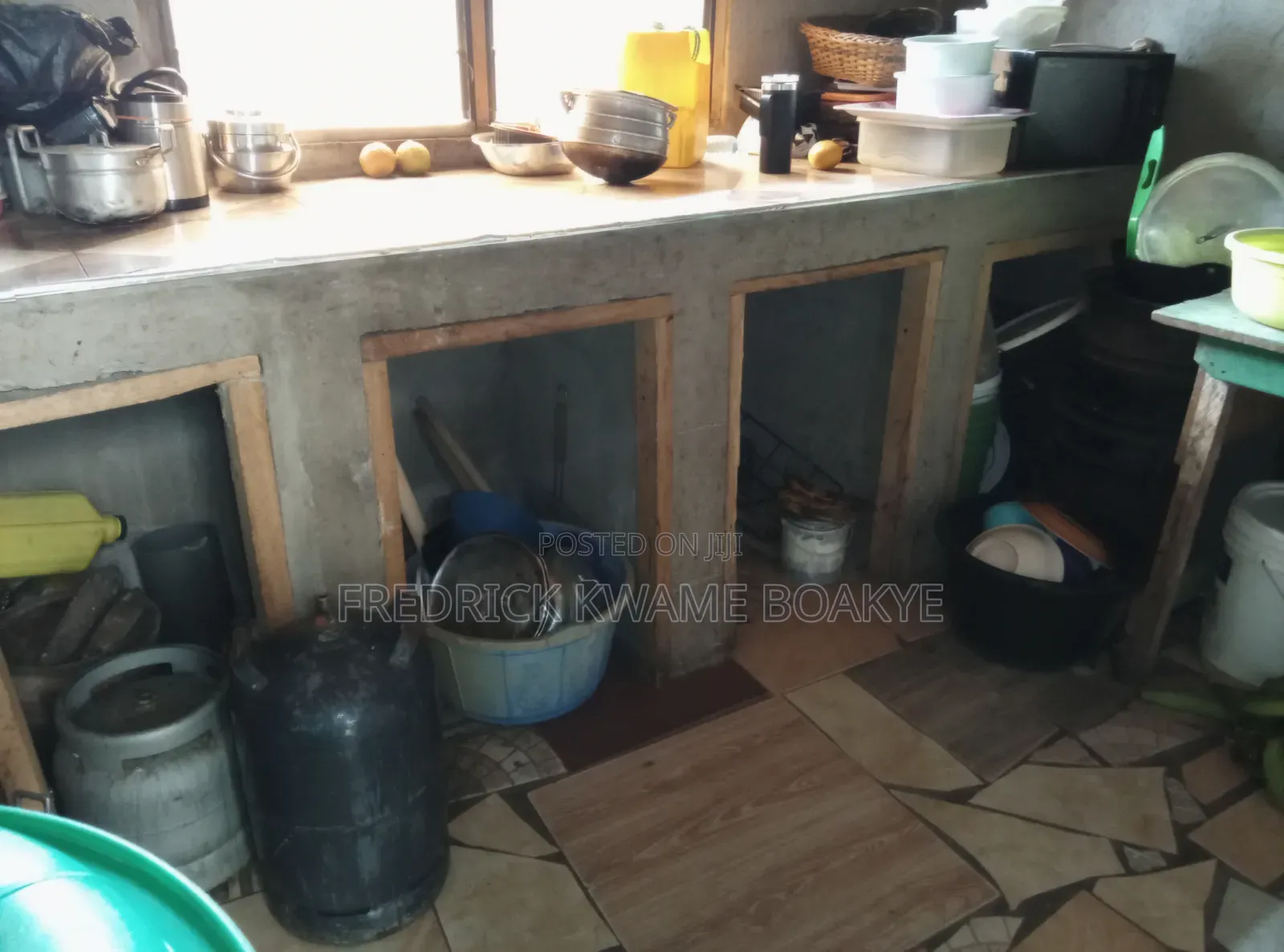 5bdrm House in Brother K Estate, Kumasi Metropolitan for sale