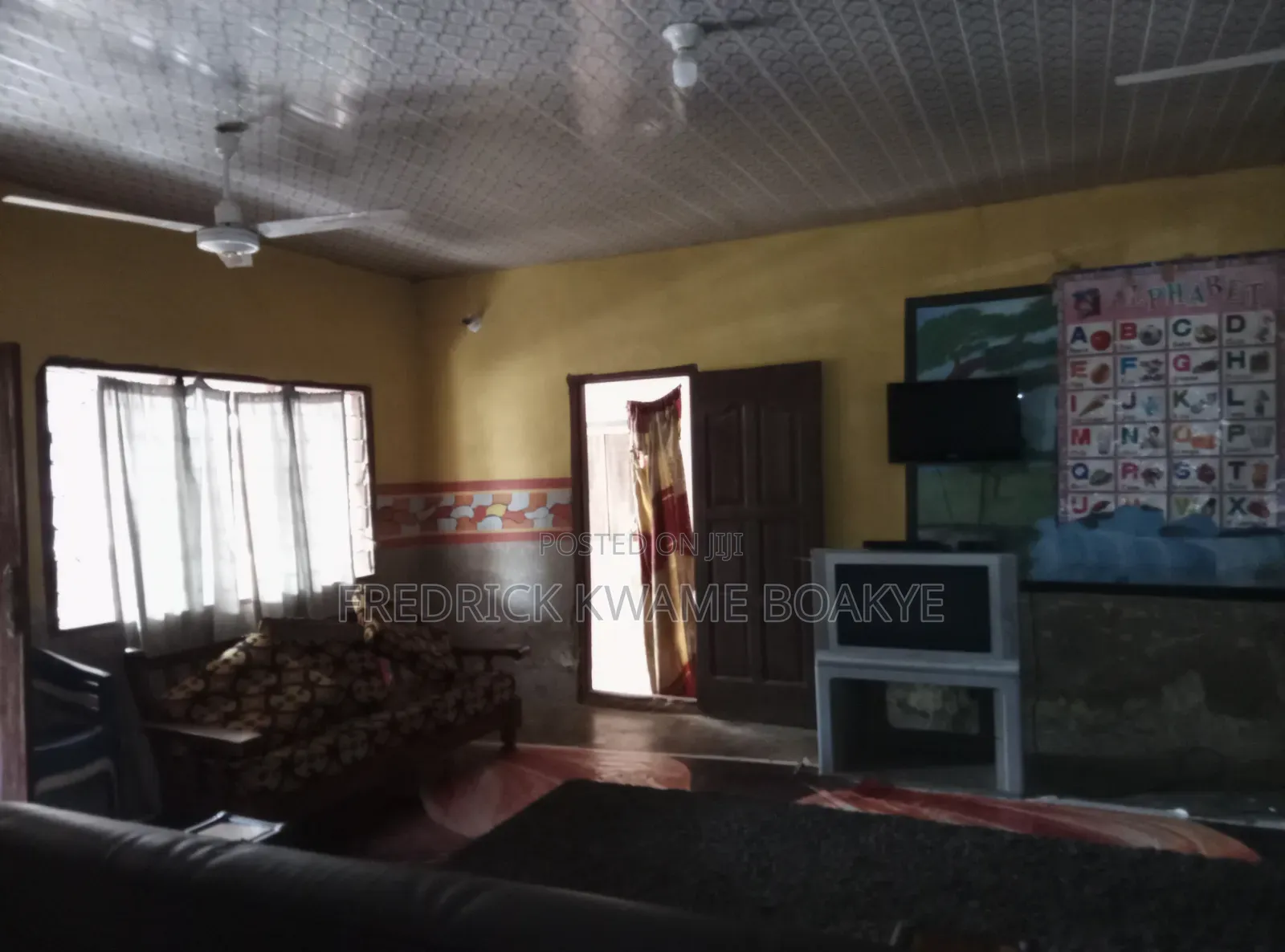 5bdrm House in Brother K Estate, Kumasi Metropolitan for sale