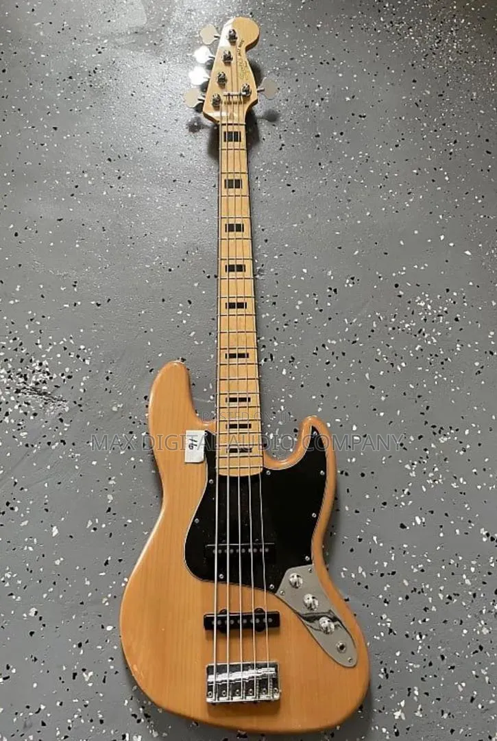 Jazz Bass Guitar