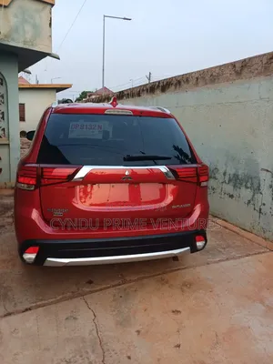 Mitsubishi Outlander PHEV 2018