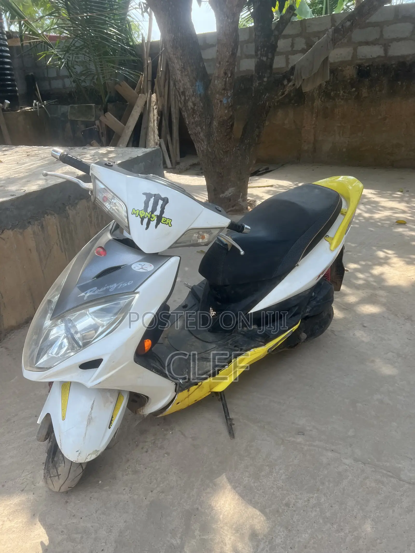 Kymco Xciting 2023 White