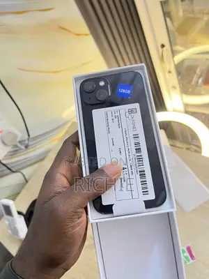 New Apple iPhone 13 128 GB Black