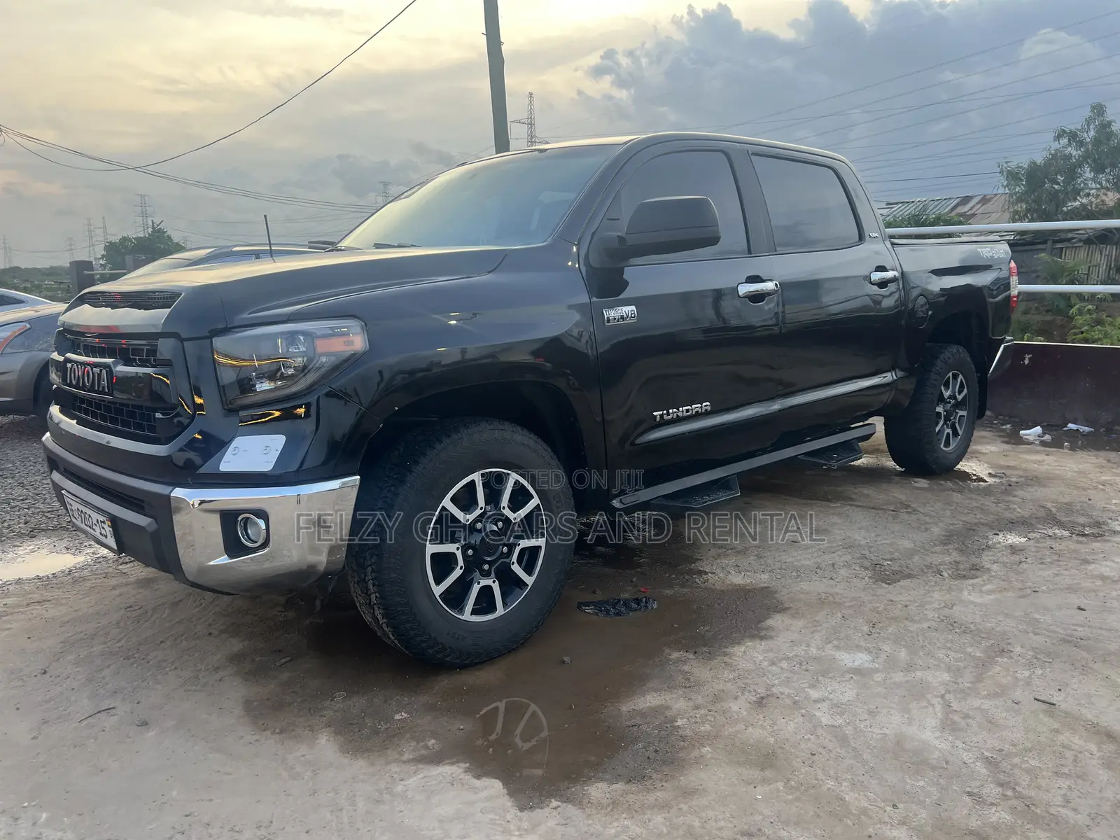 Toyota Tundra 1794 4dr CrewMax 4WD SB (5.7L 8cyl 6A) 2015 Black