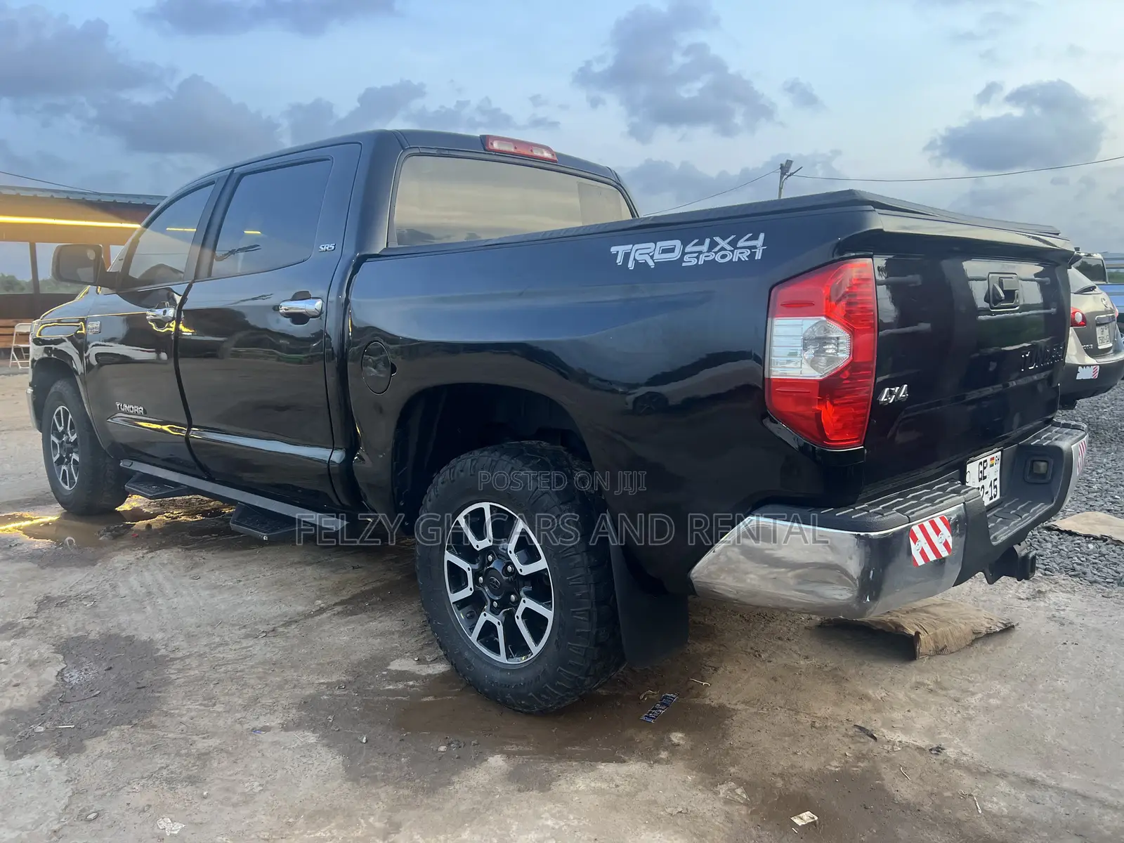 Toyota Tundra 1794 4dr CrewMax 4WD SB (5.7L 8cyl 6A) 2015 Black