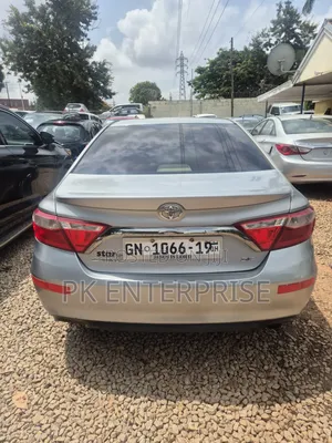 Toyota Camry 2016 Silver