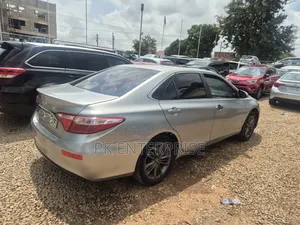 Toyota Camry 2016 Silver