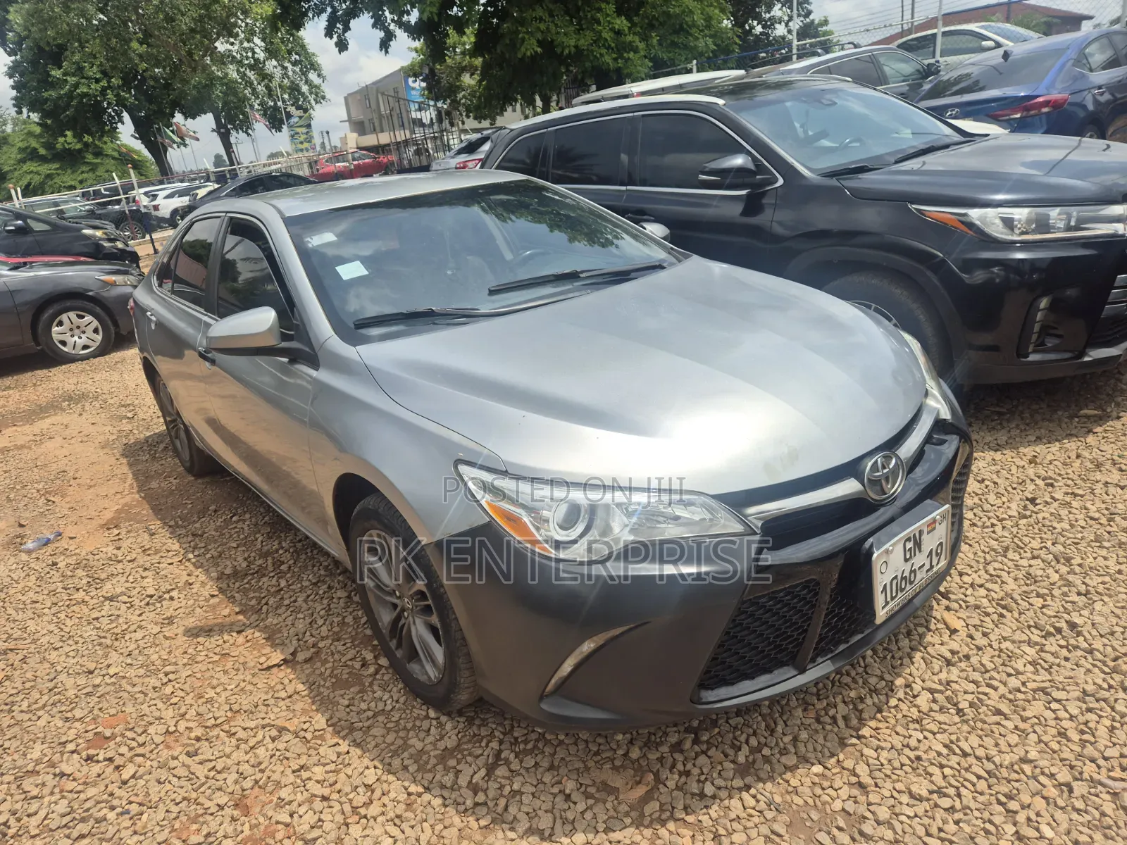Toyota Camry 2016 Silver