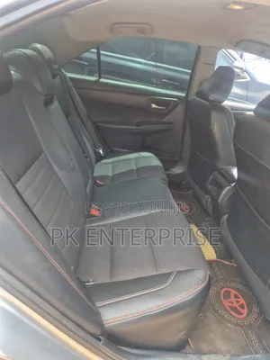 Toyota Camry 2016 Silver
