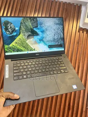 Laptop Dell Precision 5530 16GB Intel Core i7 SSD 512GB